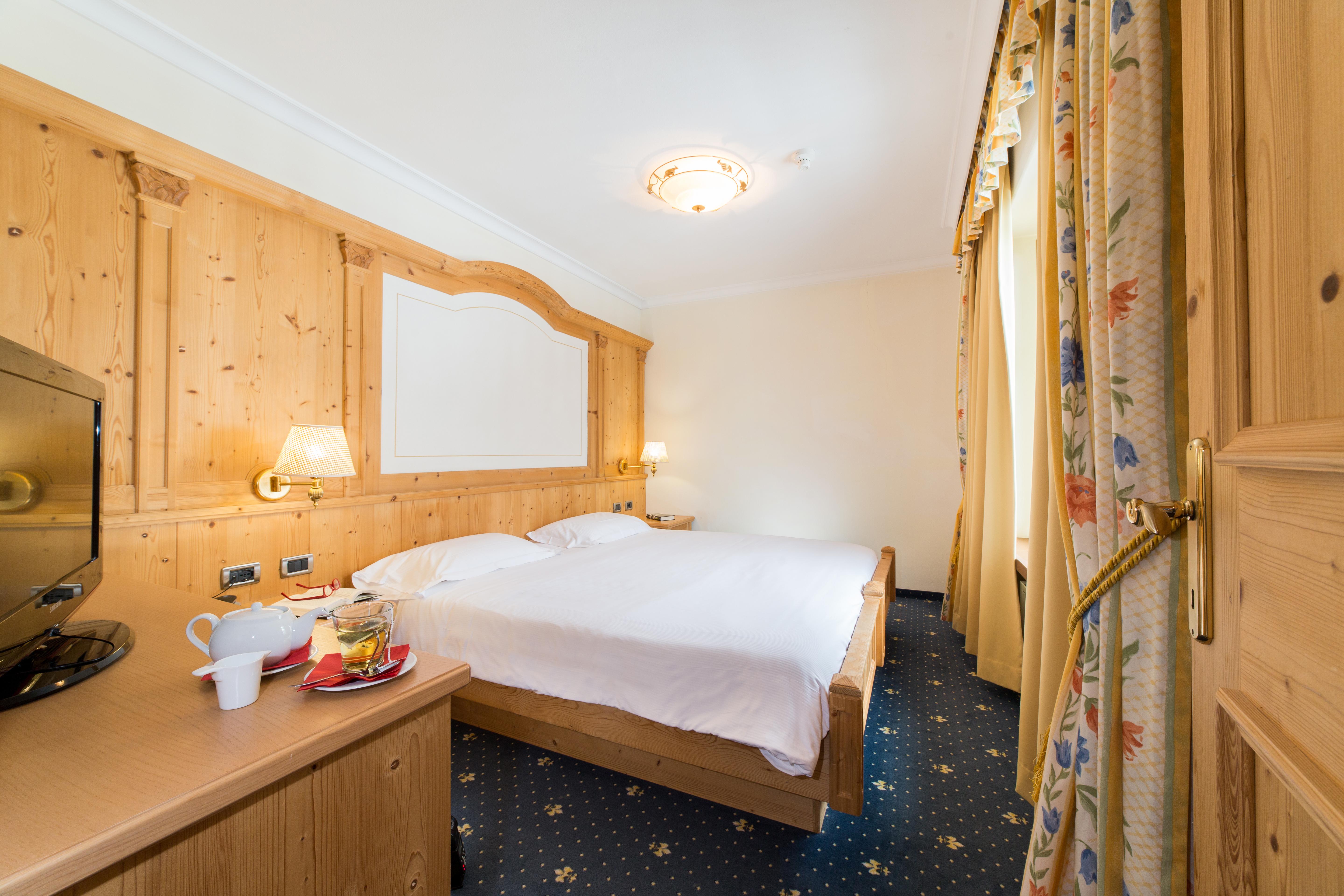 Th Corvara - Greif Hotel Bagian luar foto